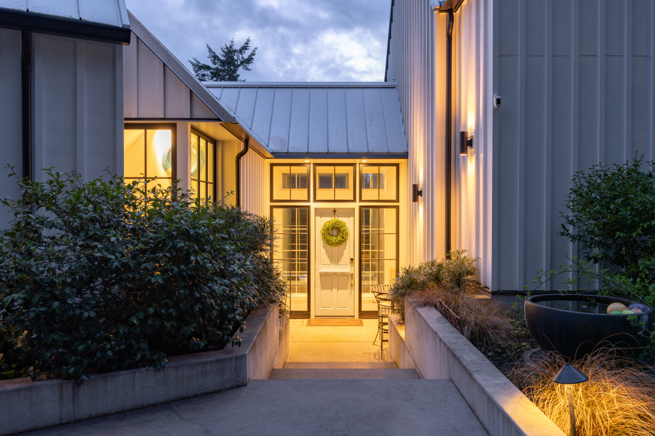 A Bainbridge Island Architectural Waterfront Masterpiece. Introducing 9844 Northeast Lafayette Avenue—where thoughtfully designed interior spaces blend with the natural beauty of the Puget Sound.