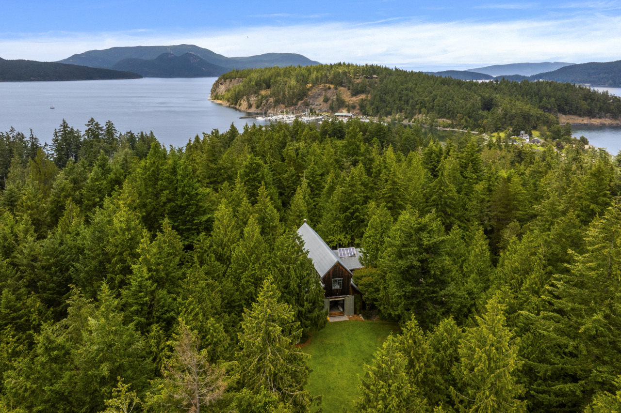 Welcome to Lopez Island and the world renowned San Juan Island archipelago.