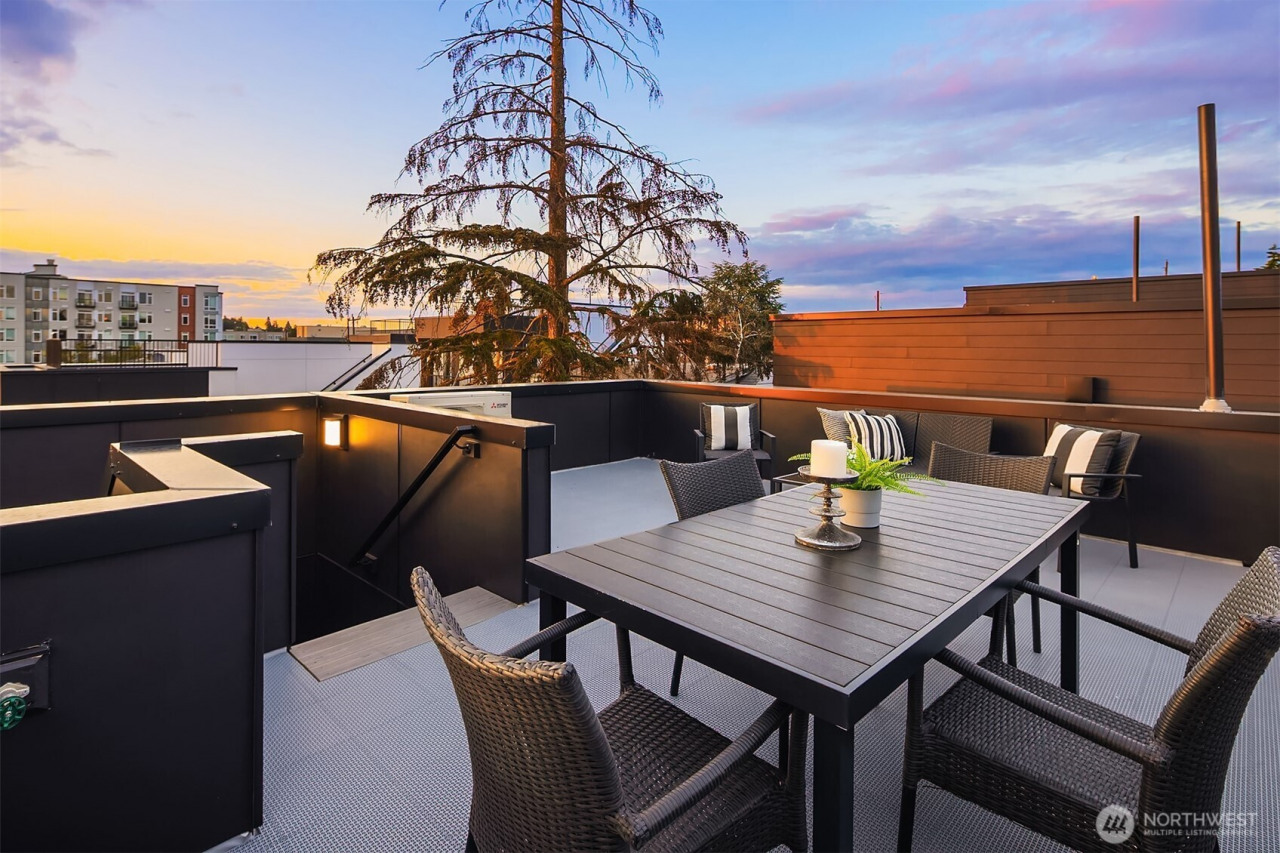 Lots of space to gather & enjoy! Lots of space to gather & enjoy!