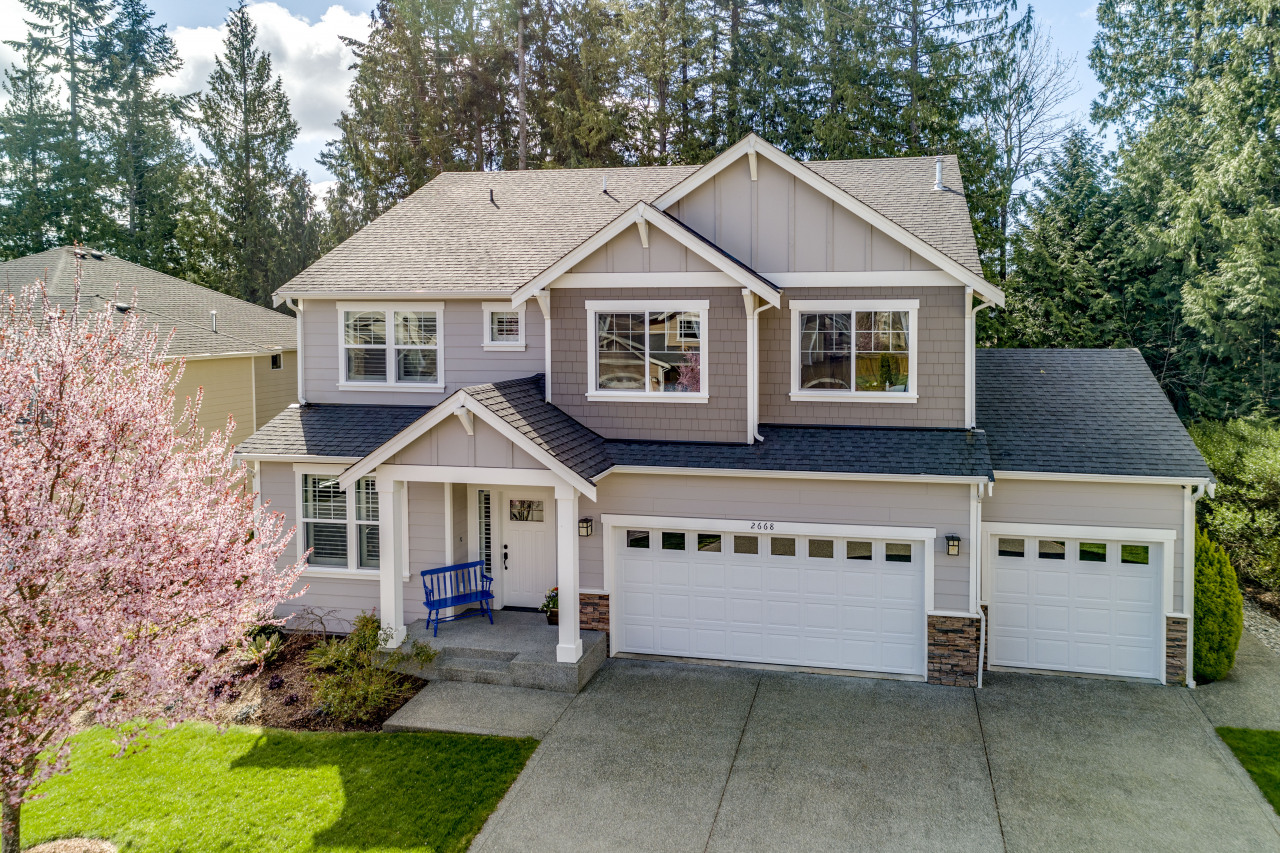 Impeccably maintained, mint condition home within a mile or two of schools and downtown Poulsbo!