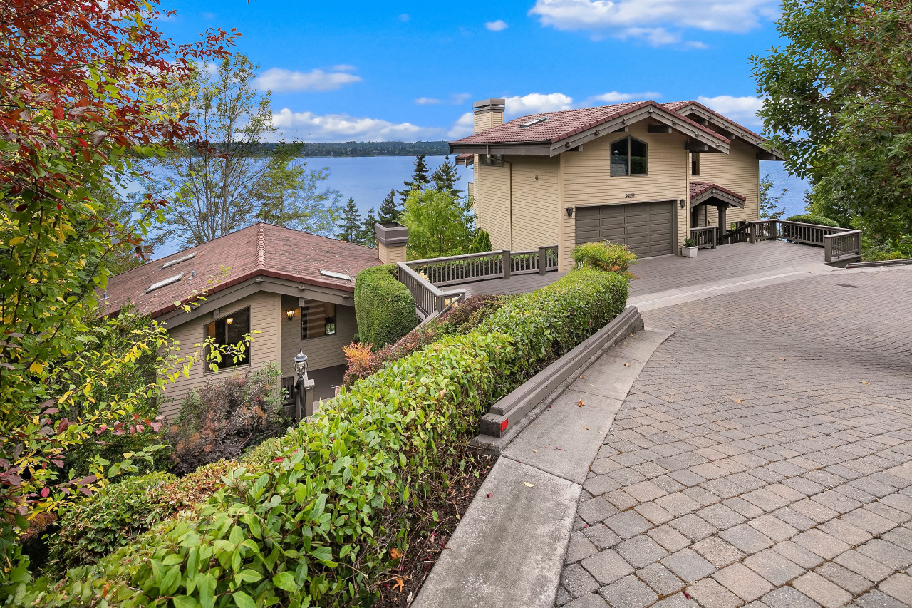 Welcome to 3625 West Mercer Way. Westerly views, privacy and convenience, location location location!