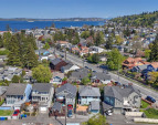 Looking north towards the Alki main beach. Looking north towards the Alki main beach.