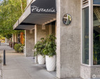 Places to meet for Happy Hour! Places to meet for Happy Hour!