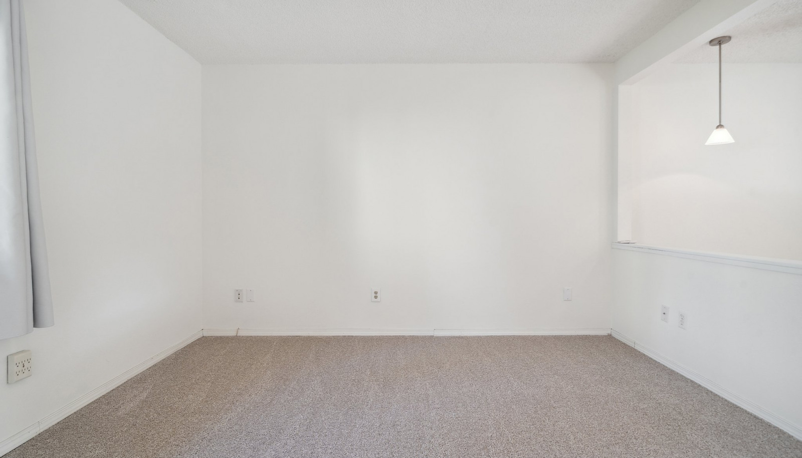 Upper bedroom without staging - fresh paint and carpets!