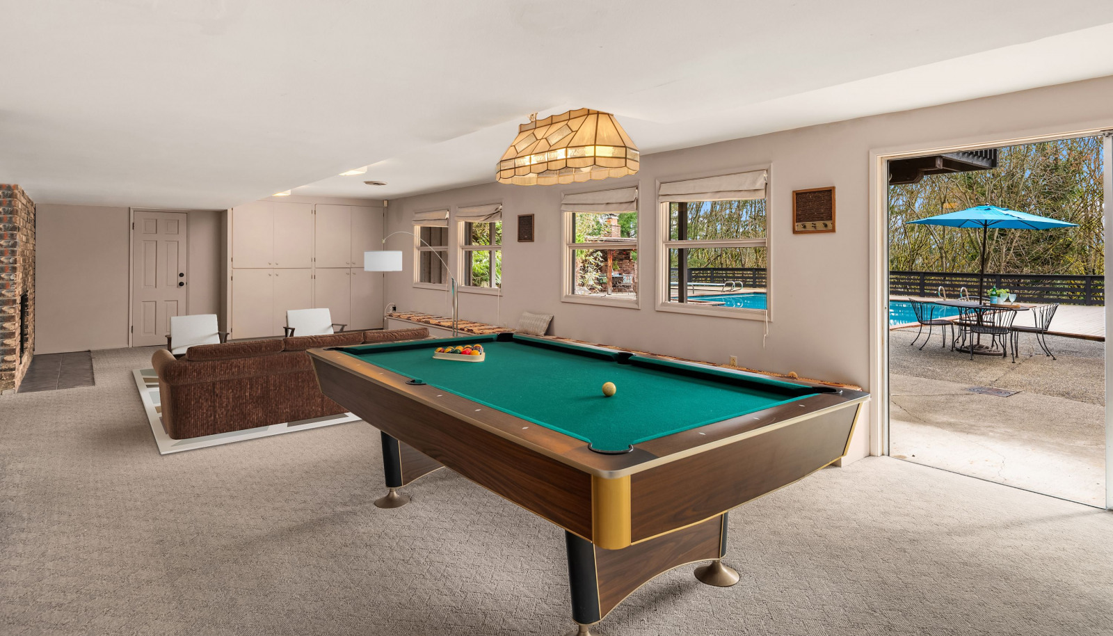 The larger slider opens offering seamless indoor outdoor entertaining.