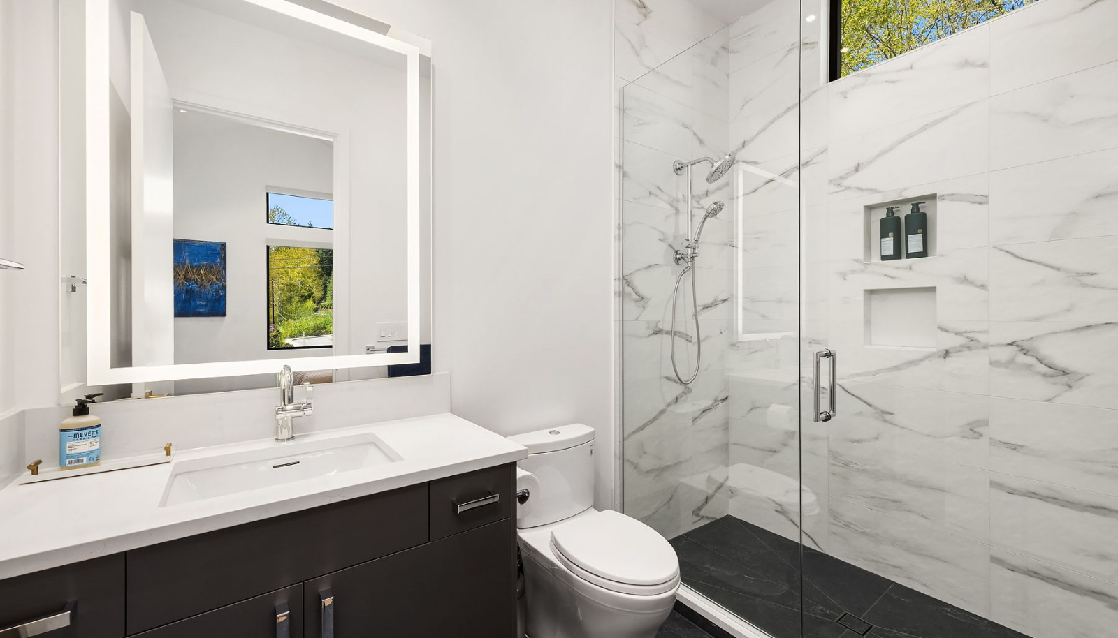 Photo of adjacent, completed home (lot 3) Ensuite guest bath - for representation purposes only.