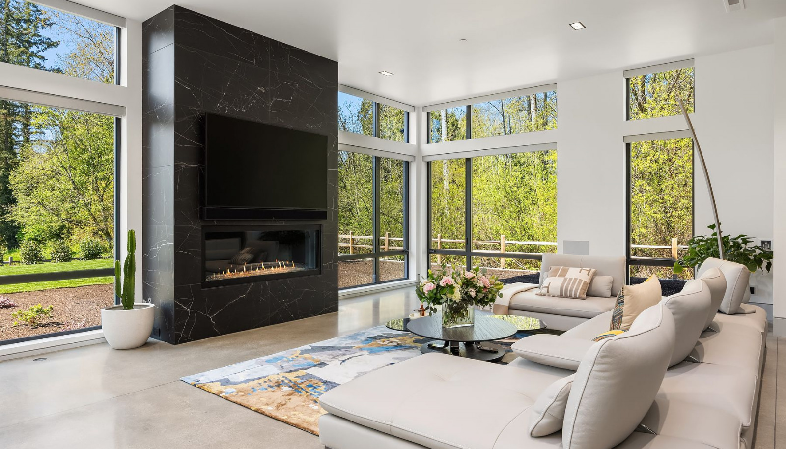 Photo of adjacent, completed home (lot 3) great room for representation purposes only.