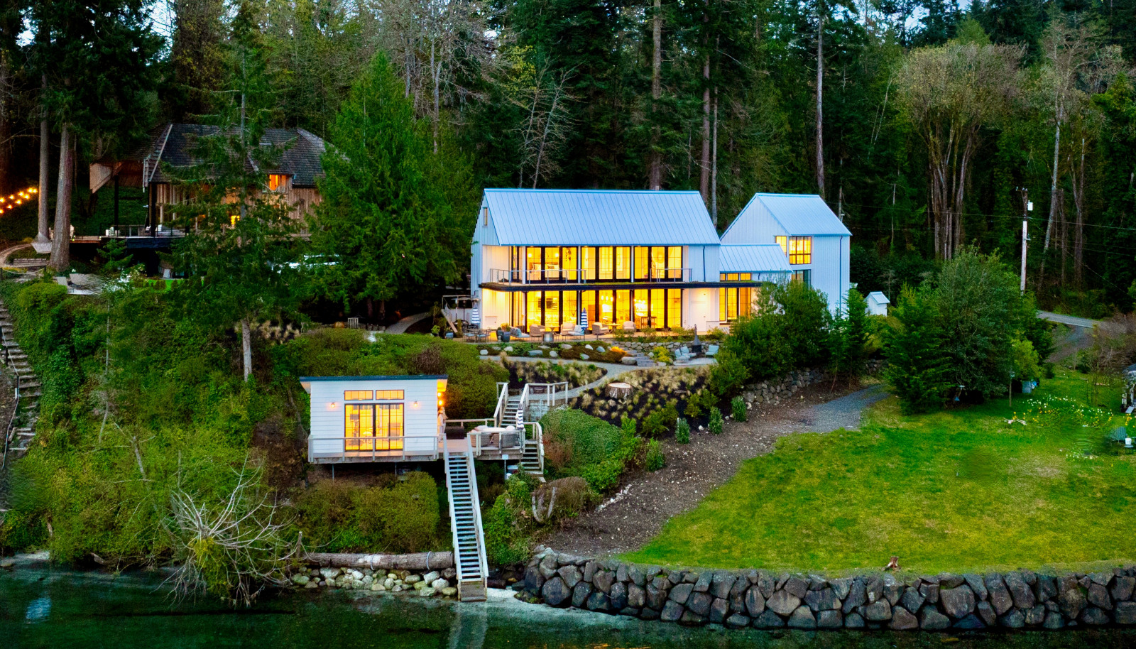 The property is set in a quiet cove adjacent to the Point Monroe Lagoon—an important natural habitat that shelters migratory birds, shorebirds, eagles, and herons. Enjoy crabbing, fishing & kayaking