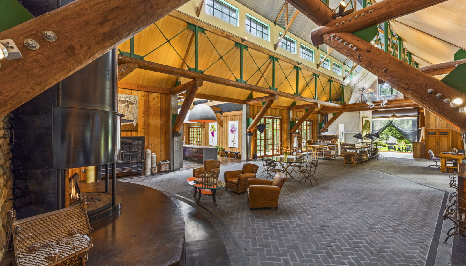 No sheetrock was used, just local, natural materials.