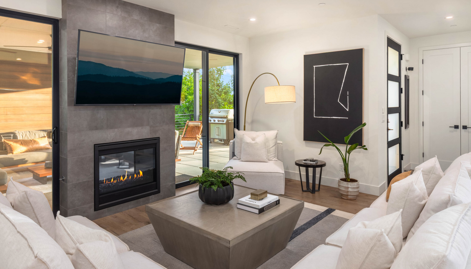 Seamless indoor/outdoor lifestyle with timeless designer finishes.