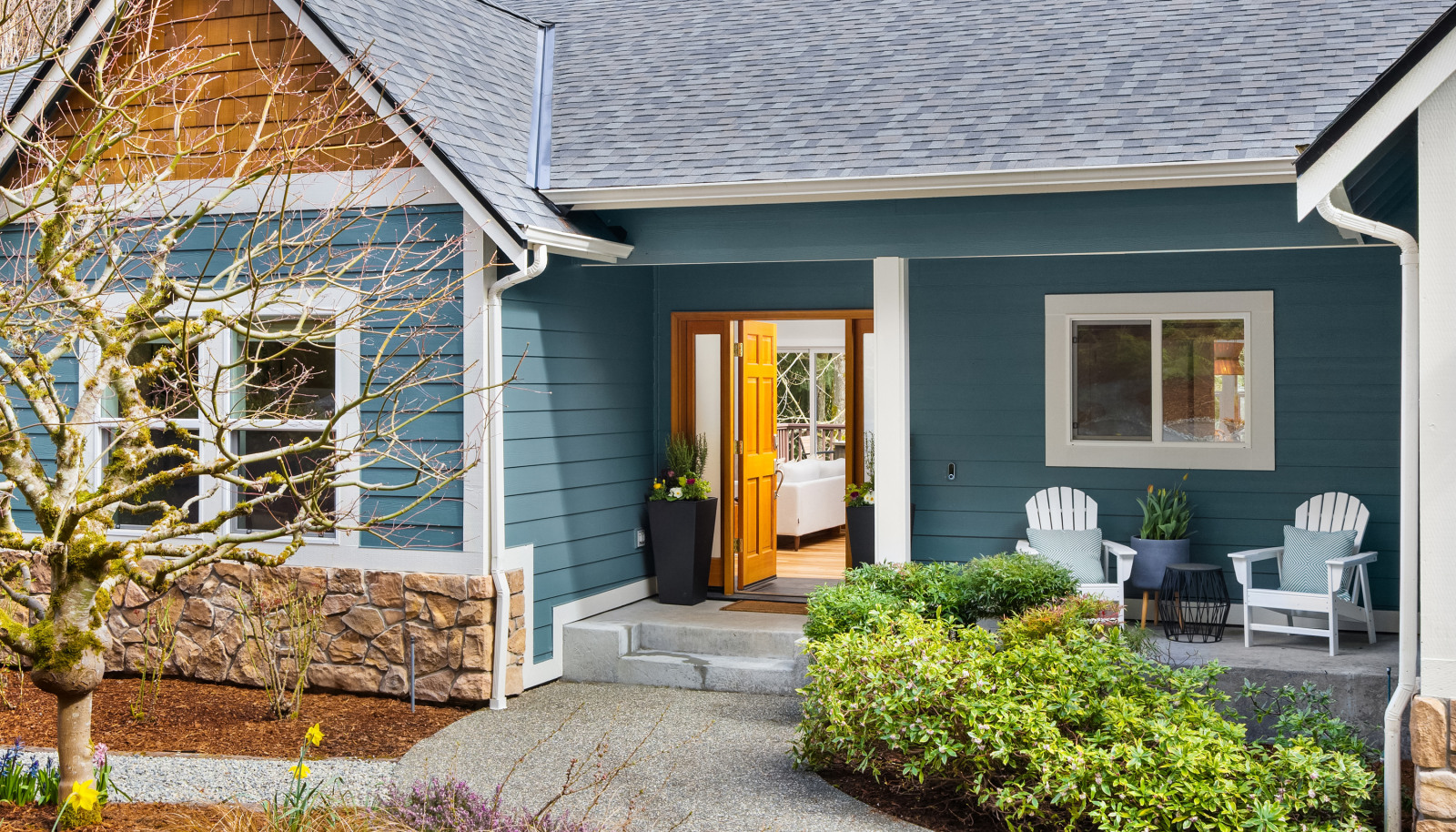 The 2,694 square foot home includes a 636SF upper bonus room. 