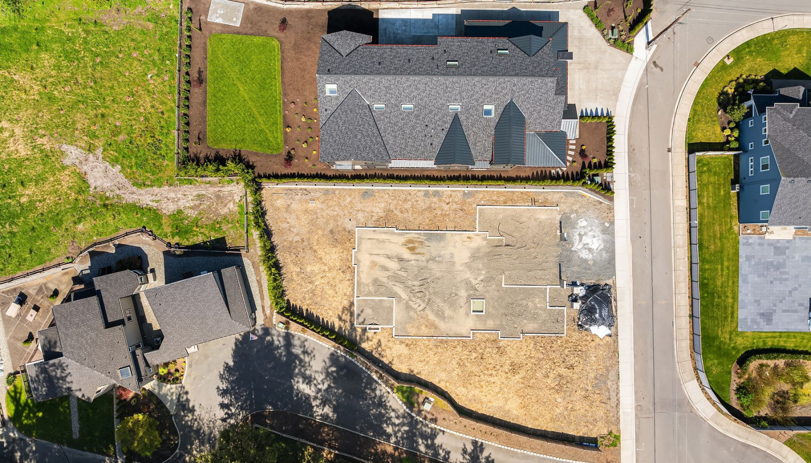 Aerial Photo of Presale lot 2 (Completed lot 3 above)