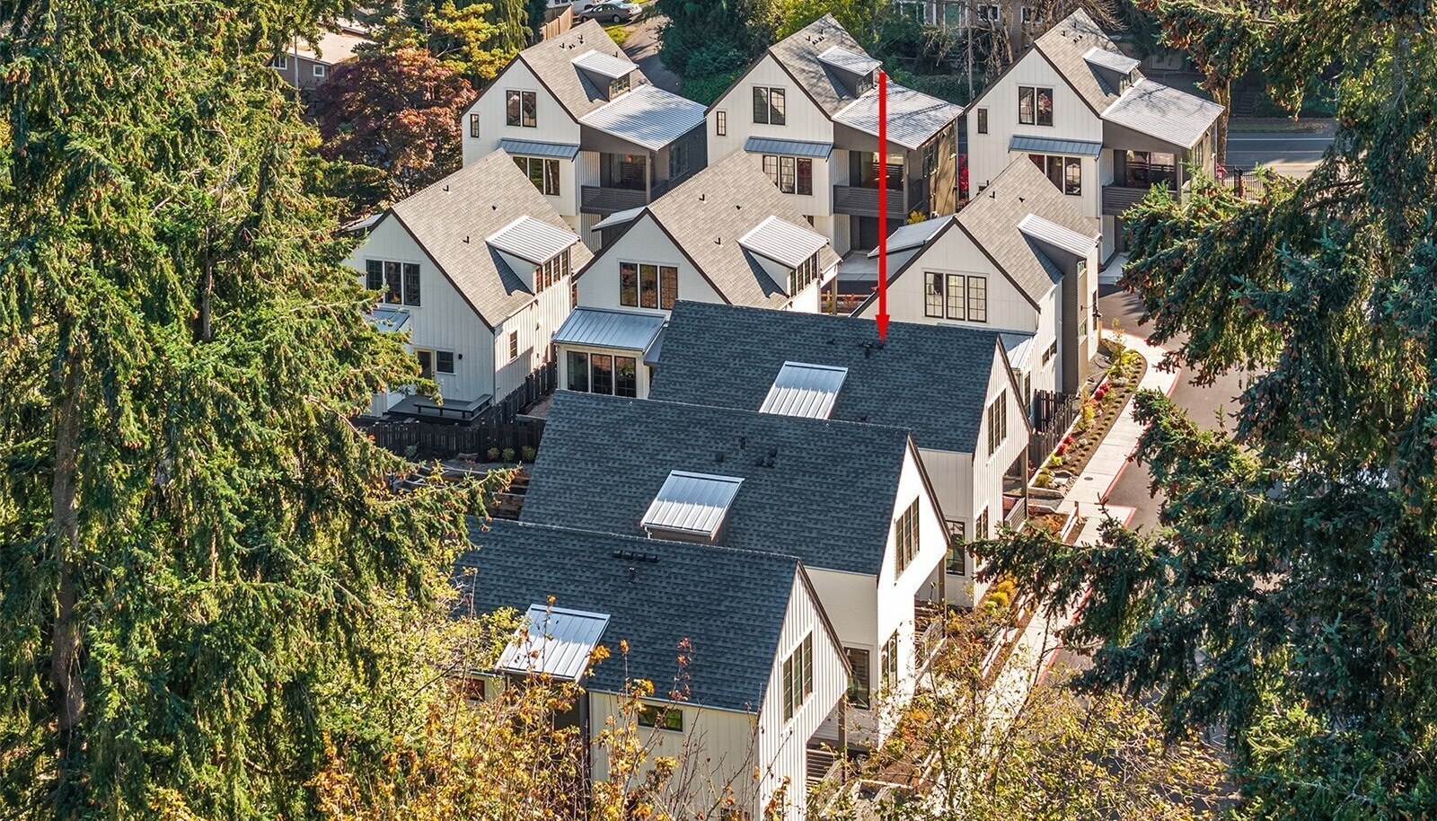 Thornton Creek Commons is a new community of 9 high performance, Built Green 5-Star homes designed with community in mind. Thornton Creek Commons is a new community of 9 high performance, Built Green 5-Star homes designed with community in mind.