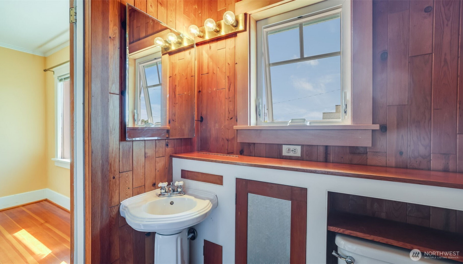 Upstairs: Bathroom. Upstairs: Bathroom.