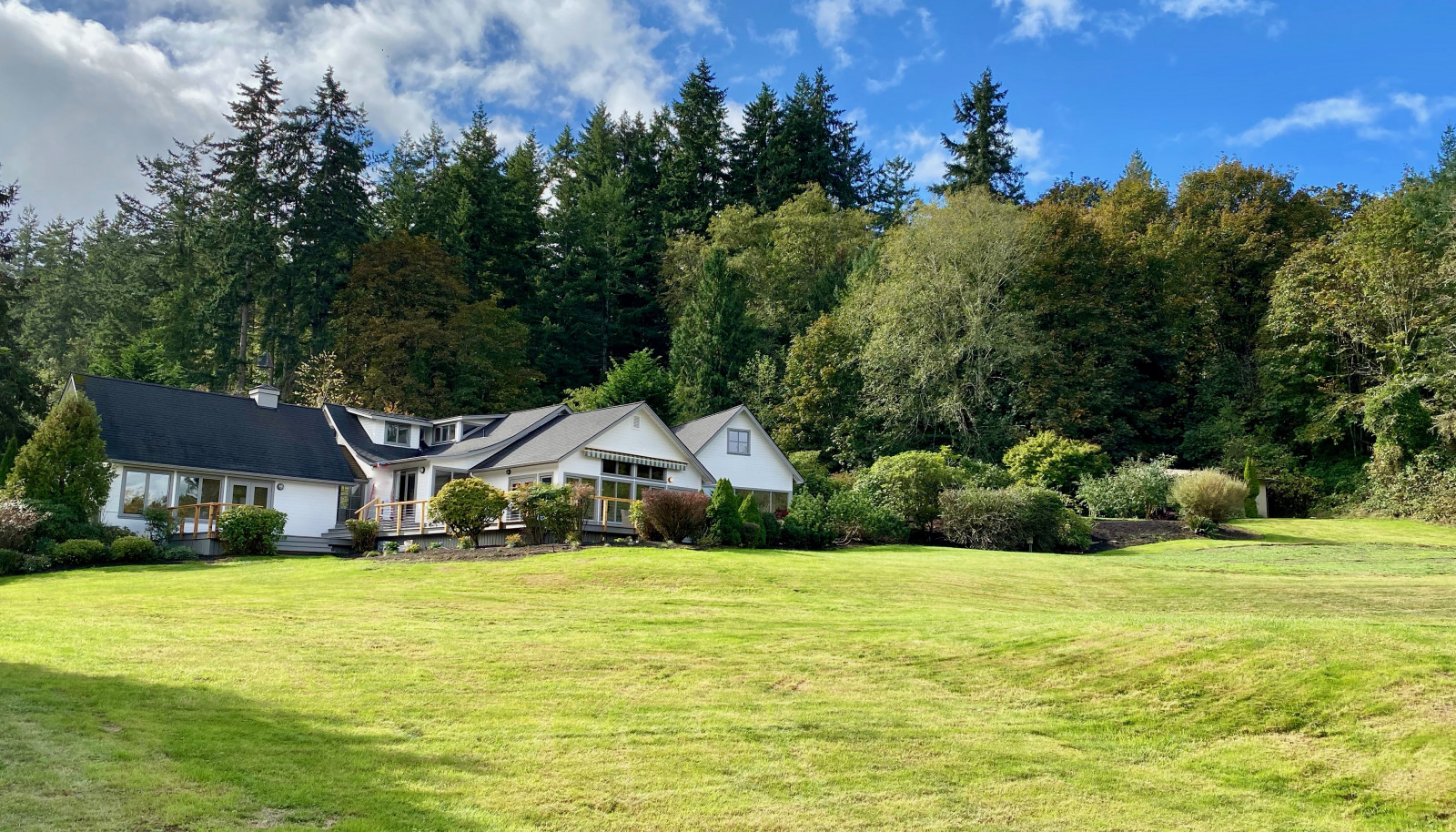 The original home, built in 1885 is a testament to the quality of this location as the settler's had many choices and chose the