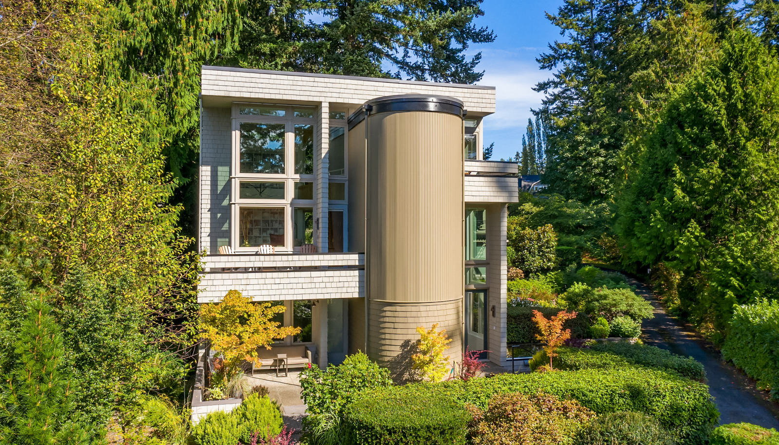 Just 7 freestanding homes make up Phase III.