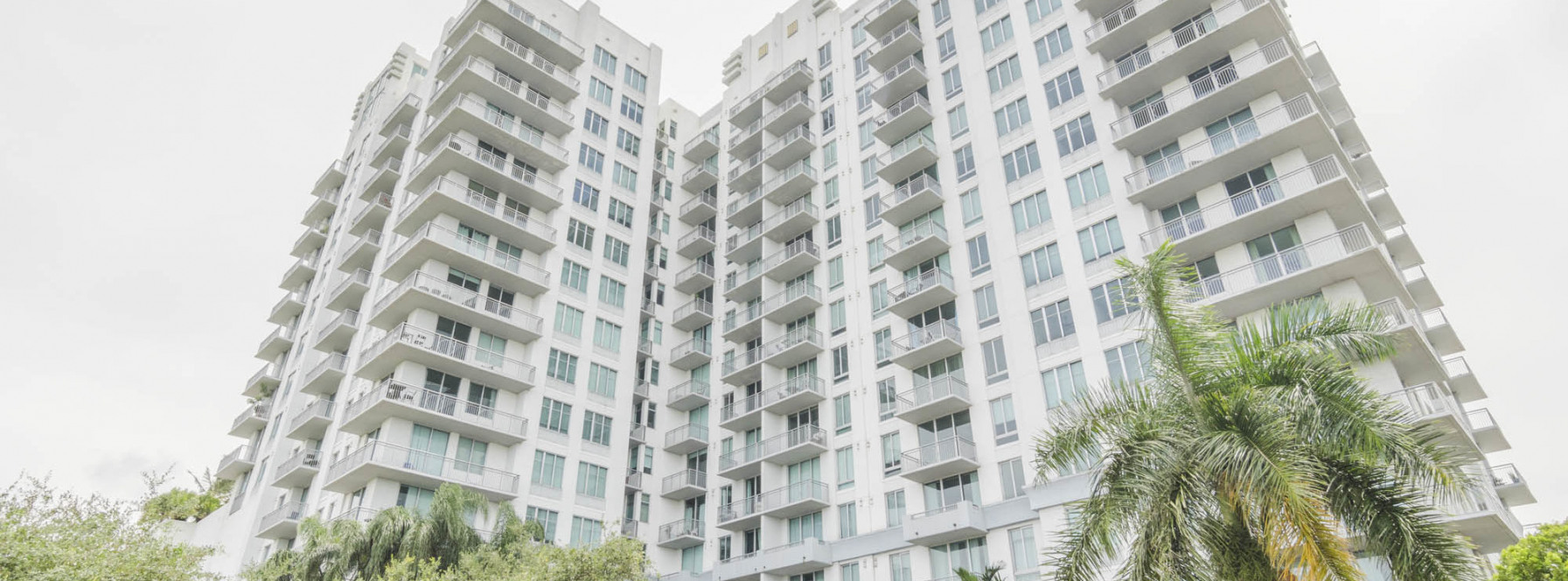 Just Listed | Enjoy Life at The Edge | 300 S Australian Avenue #210