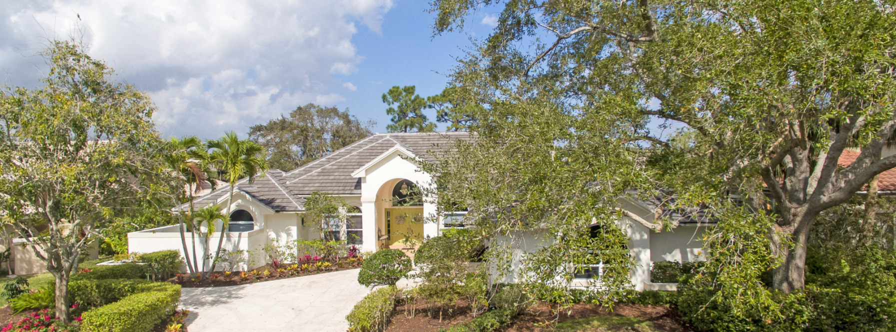 New Listing | 8 Wycliff Road | Beautiful & Bright in Burwick Estates