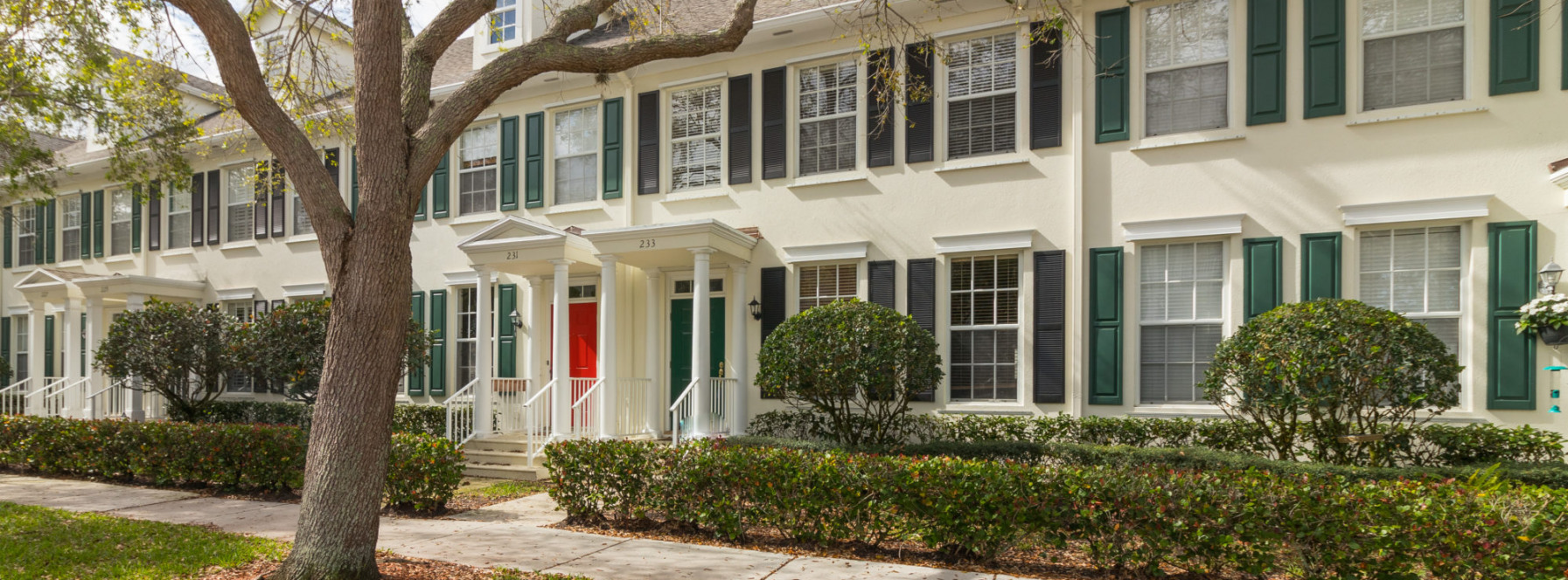 New Listing | 233 Murray Court | Totally Charming in Charleston Court
