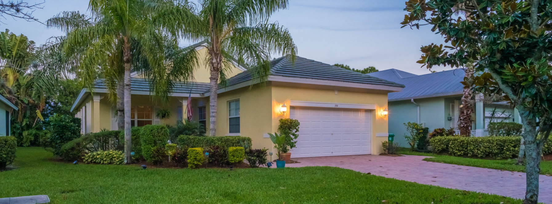 MARVELOUS MAGNOLIA LAKES KEY WEST STYLE HOME!