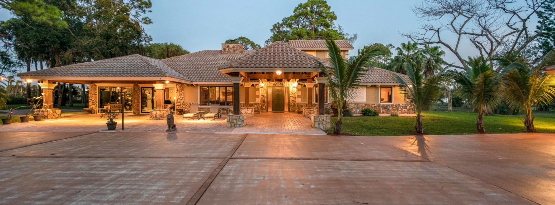 Rustic Hideaway in West Palm Beach!