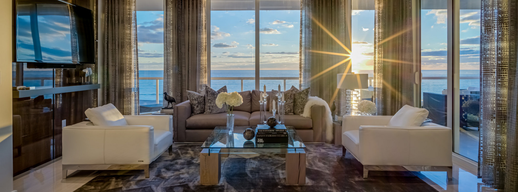 SENSATIONAL, SLEEK, & SEXY ON SINGER ISLAND!