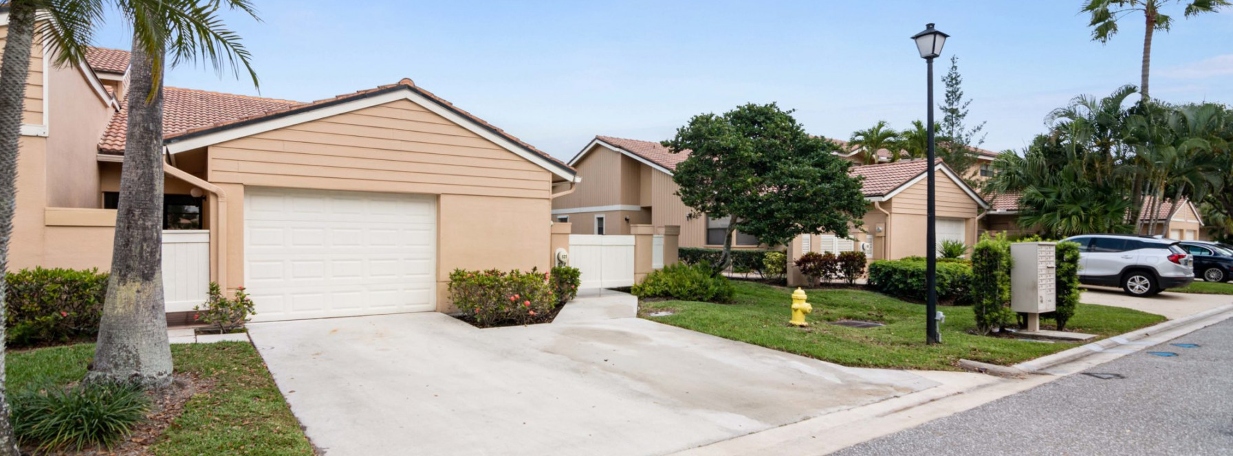 Just Listed | Pretty in PGA National | 521 Prestwick Circle