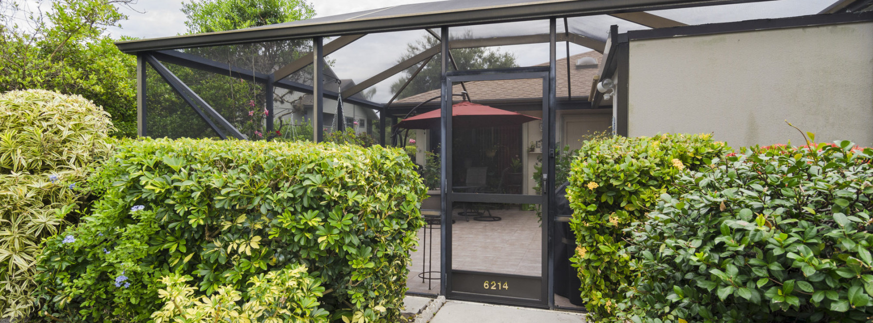 JUST LISTED IN HOBE SOUND!