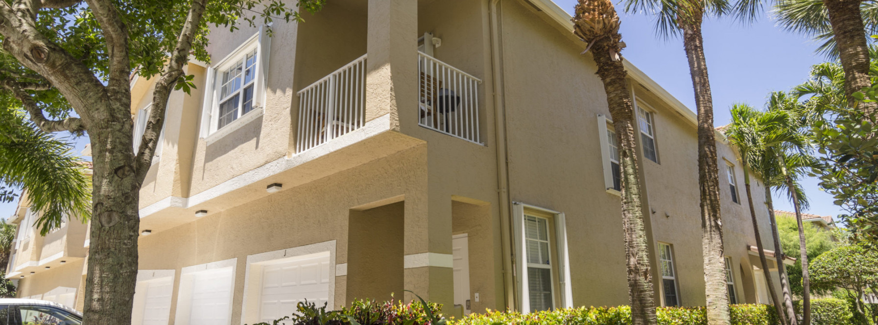 Just Listed | A Treat in Tequesta Trace | 116 Lighthouse Circle #J