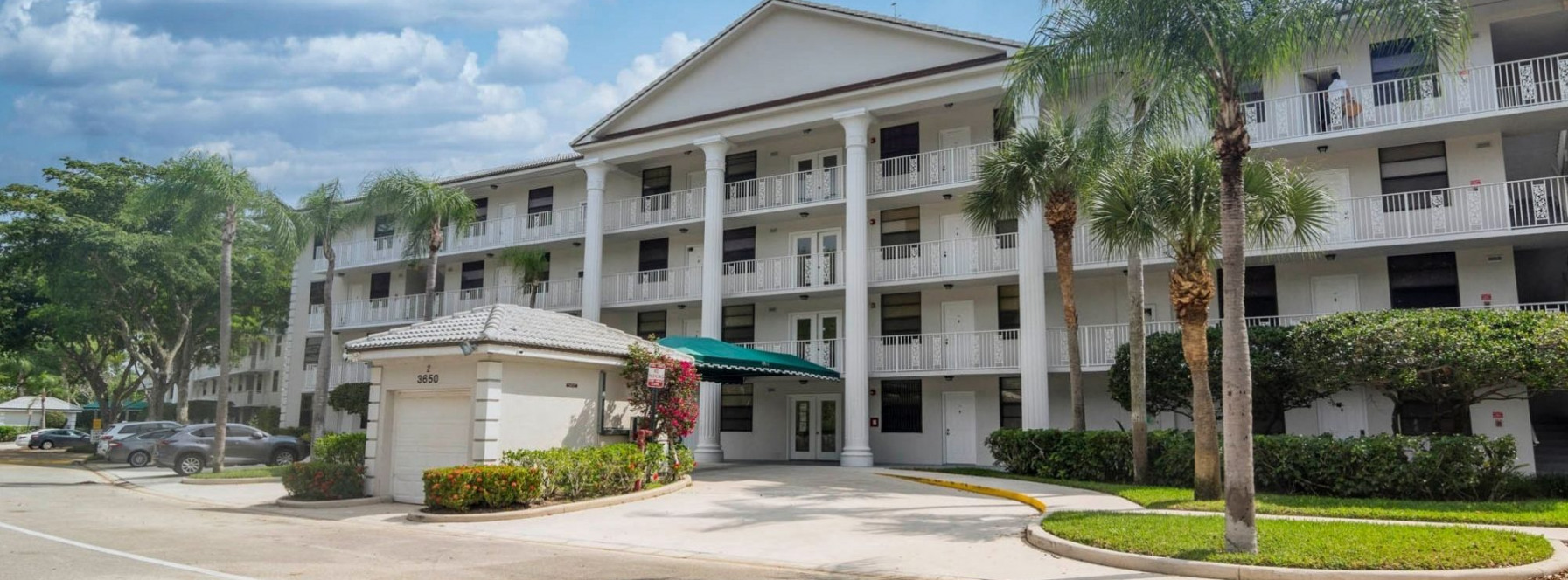 Affordable Condo Unit in Popular West Palm Beach Community!