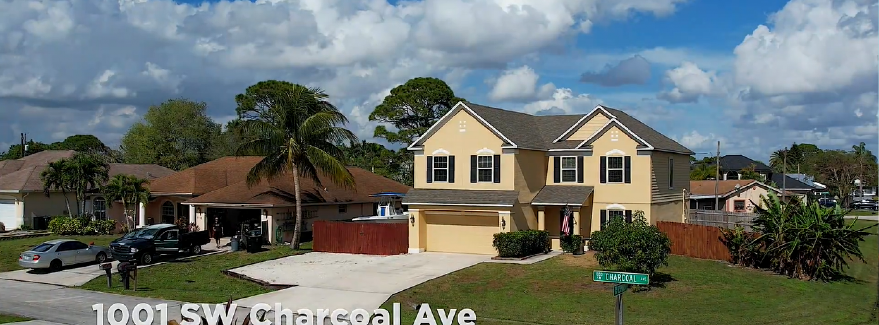 Welcome to this Urban Oasis in Port St. Lucie!