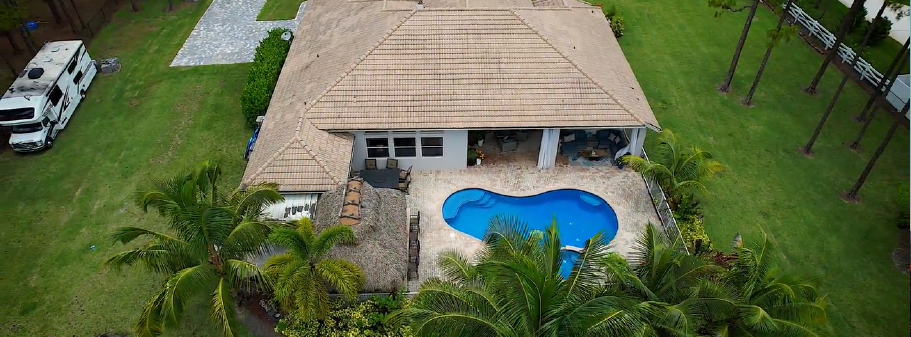 Exquisite Modern-Inspired Home for Sale in Loxahatchee!