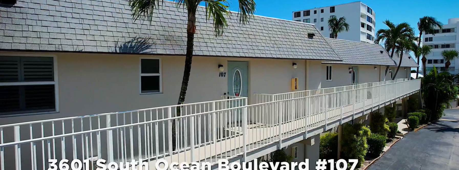 Luxurious Coastal Lifestyle Living on Palm Beach Island!