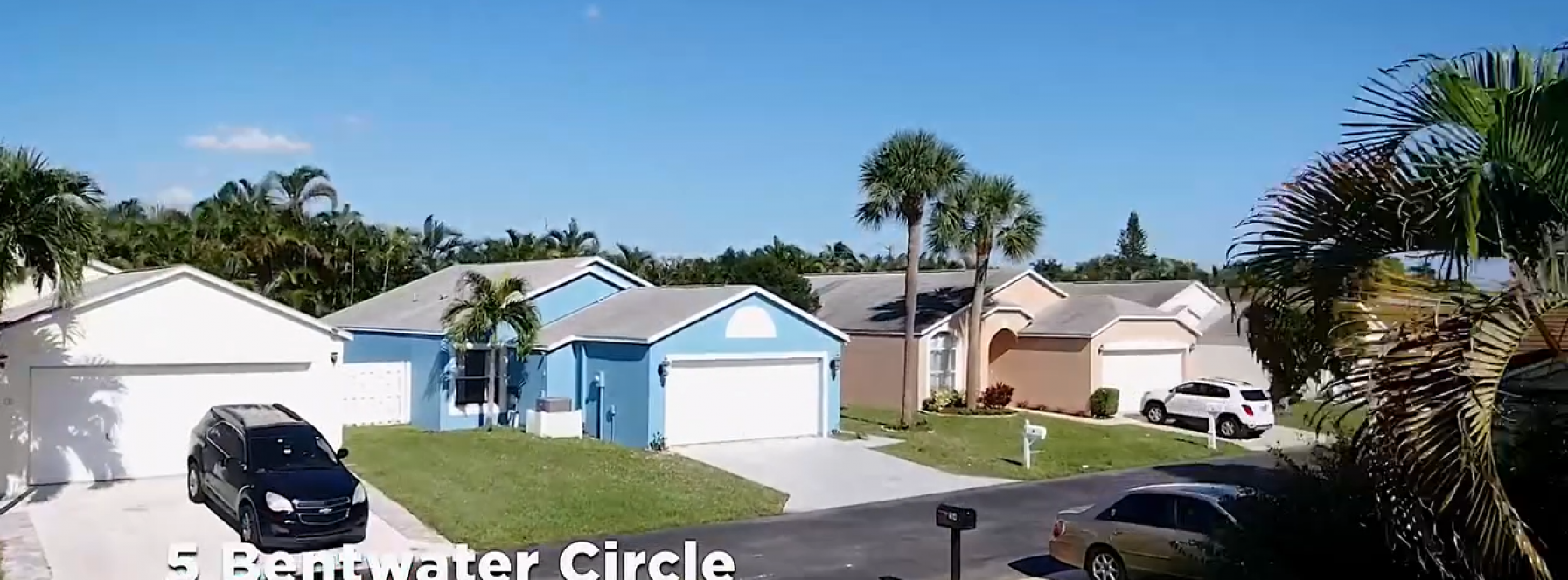 BEAUTIFUL IN BOYNTON LAKES!