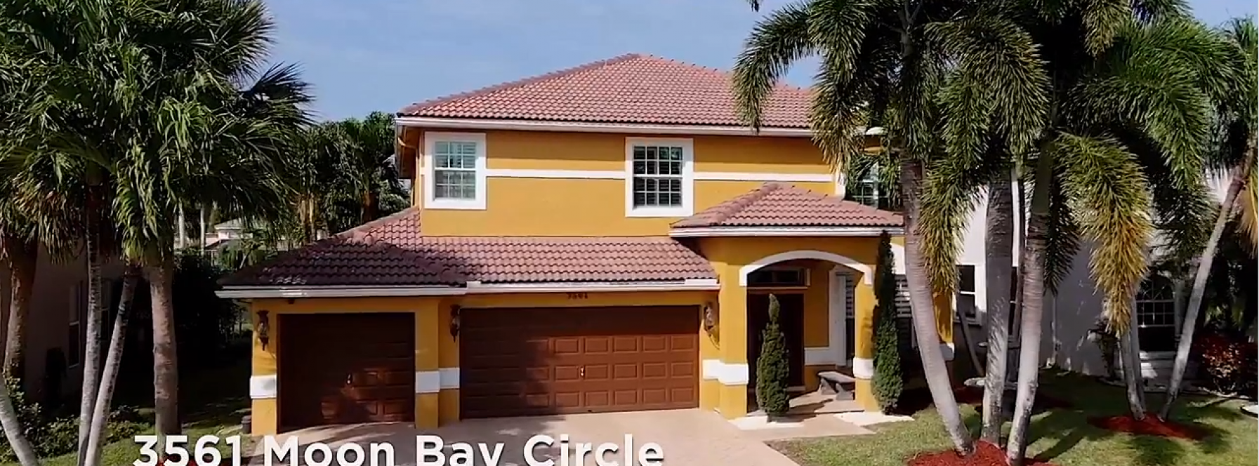 Sun-Drenched Haven with Stunning Lake Views in Wellington!