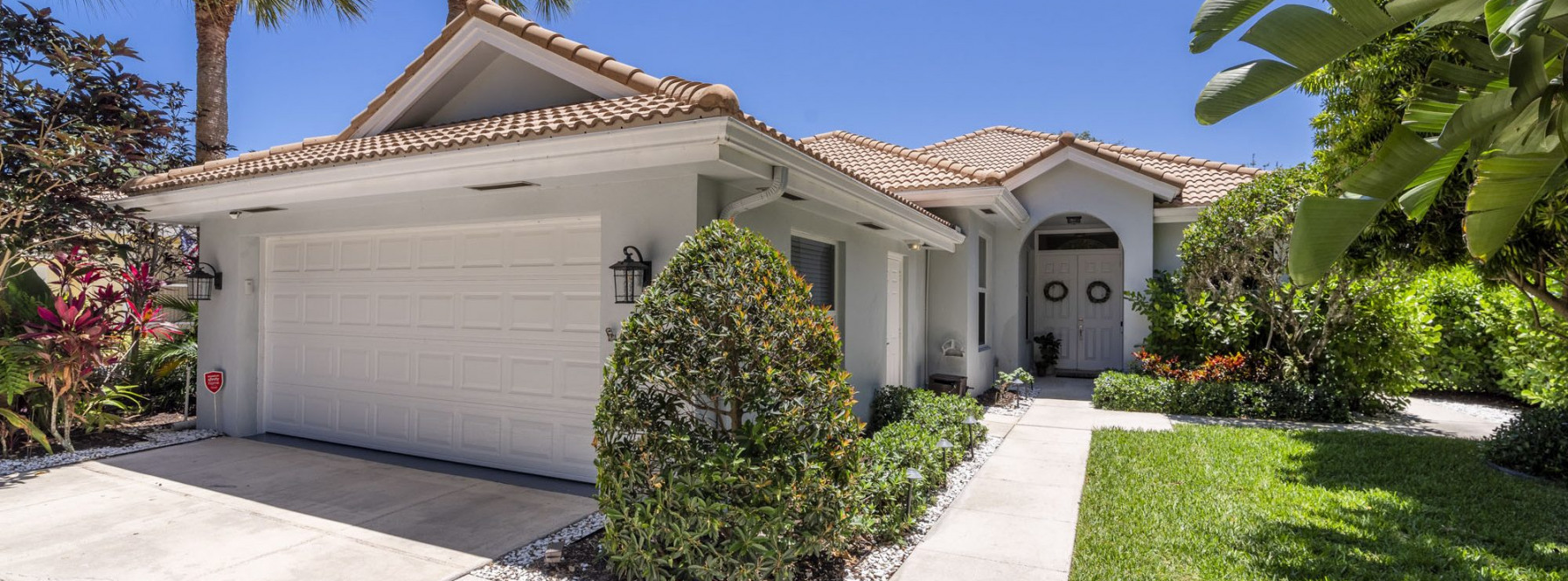 Just Listed | 137 E Hampton Way