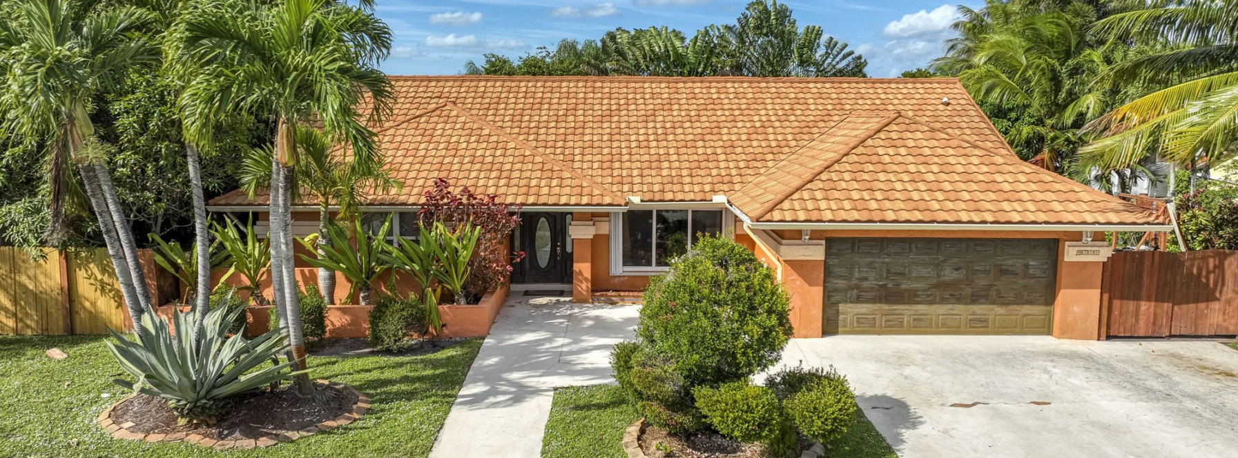 Just Listed | 9711 Sun Pointe Drive