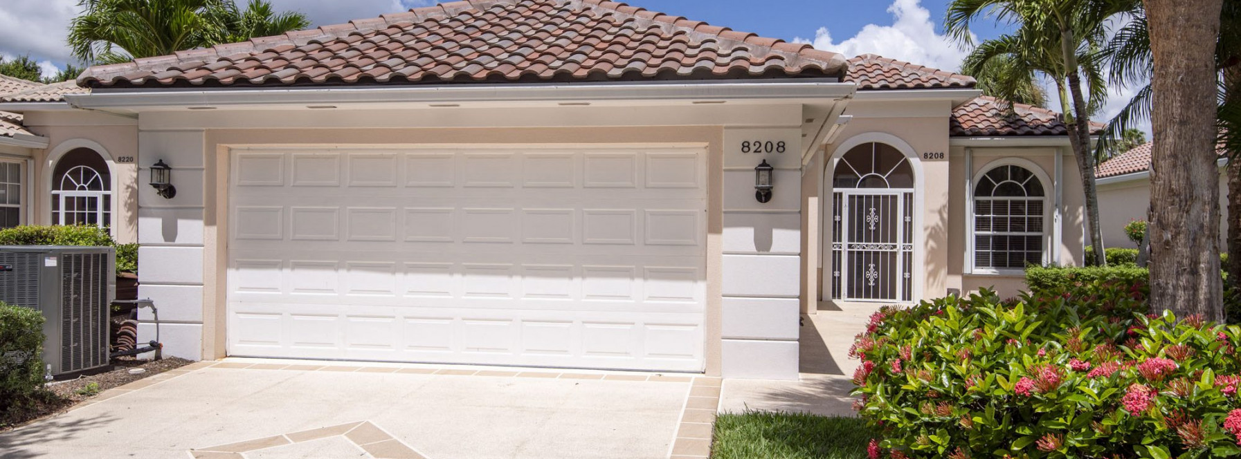 Just Listed | 8208 SE Palm Hammock Lane