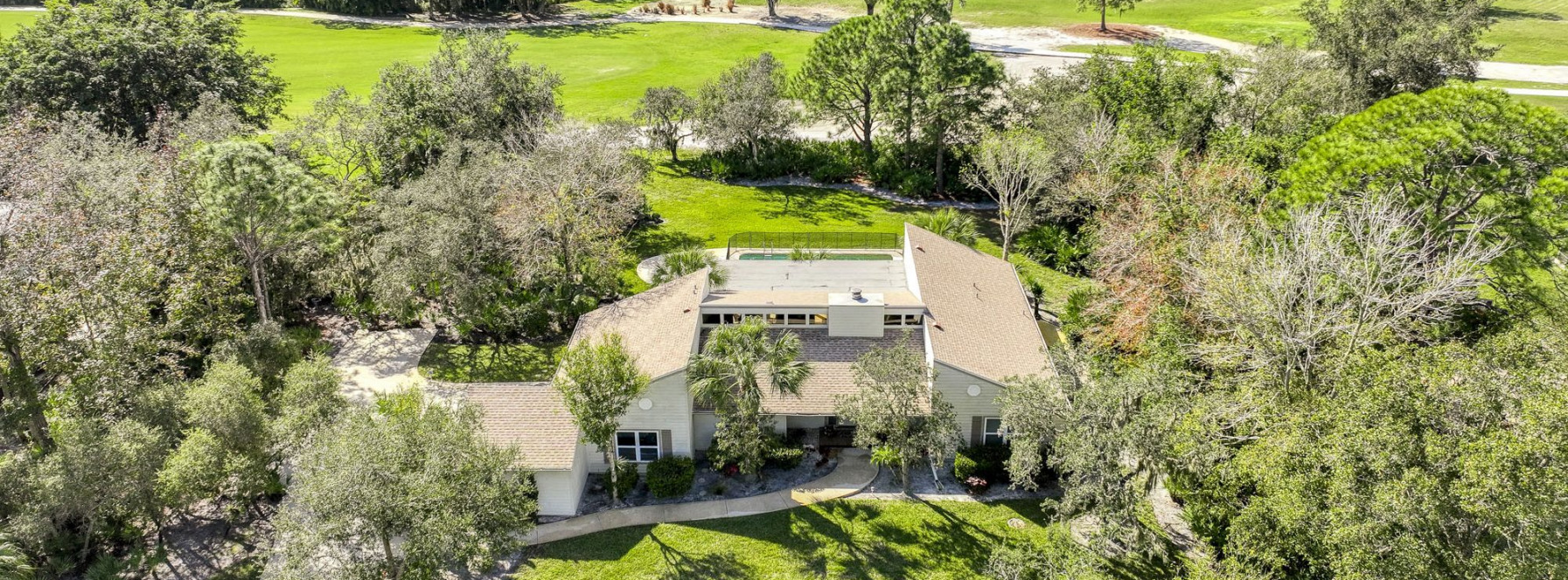 Just Listed | 1672 SW Sandtrap Crescent