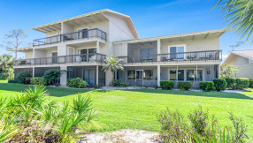 New Listing | 9239 SE Riverfront Terrace B | Ravishing Riverbend Townhome