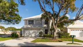 Just Listed | 62 Dorchester Circle | Dazzling on Dorchester