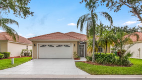 On The Market: 1011 Aspri Way, Palm Beach Gardens!