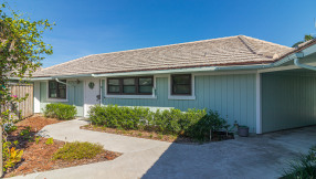 New Rental | Beautiful in Bella Vista | 1127 E Seminole Avenue #24b