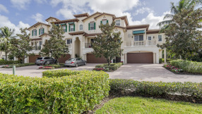 Just Listed | Joy in Jupiter Country Club | 222 Tresana Boulevard #44