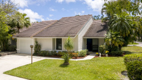 Just Listed | Gorgeous in Glengary | 800 Saint Giles Terrace