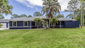 Just Listed | Pretty in Palm Beach Country Estates | 14450 69th Drive N