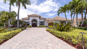 Just Listed | Fabulous in Frenchman’s Creek | 3081 Burgundy Drive N