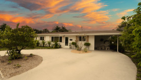 Just Listed | Beautiful in Bacon Park Estates | 1048 Park Circle S