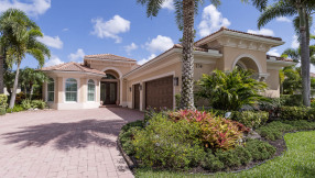 Just Listed | A Jewel in Jupiter Country Club | 236 Carina Drive