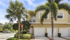 Just Listed | 101 Lighthouse Circle #C